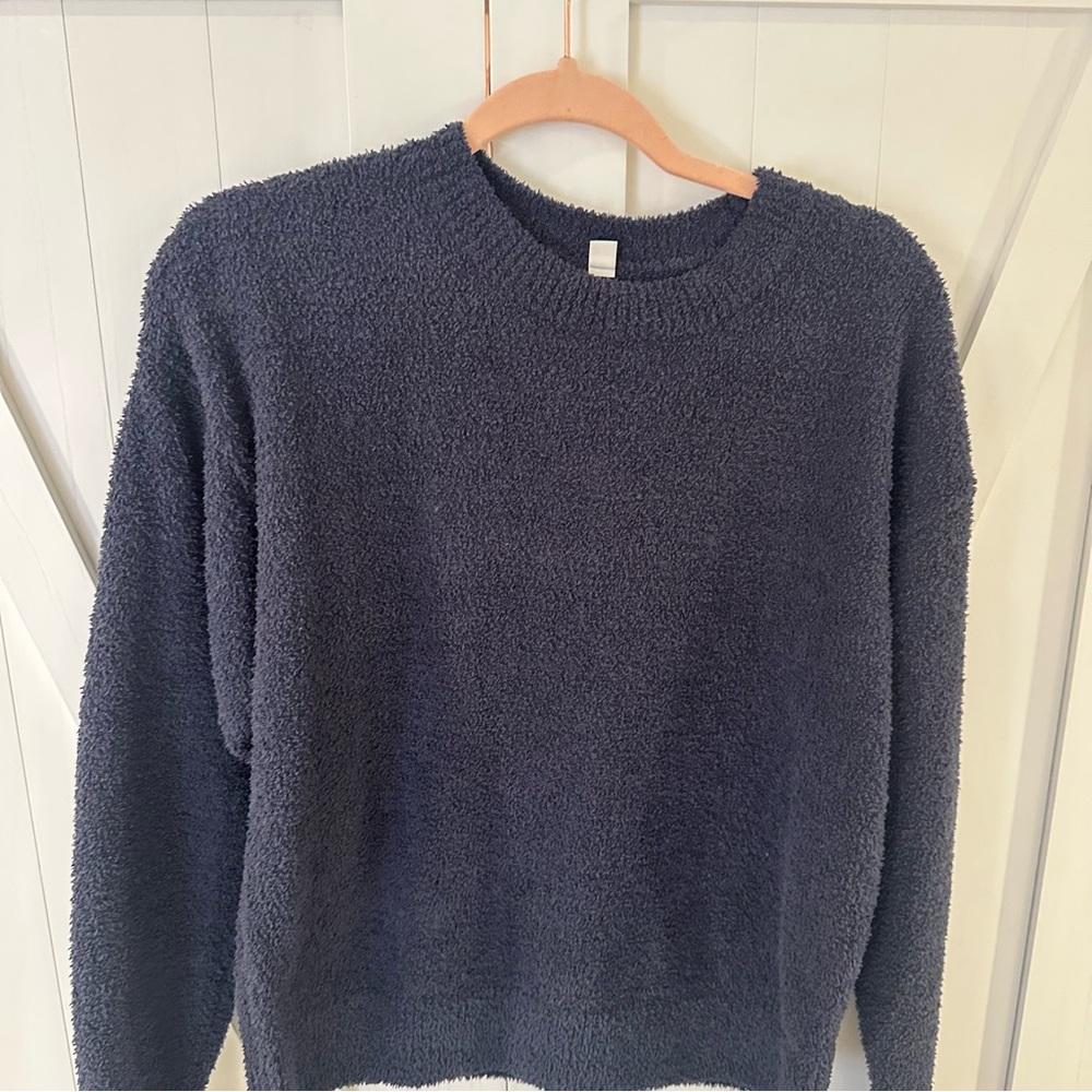 blue fleece crewneck